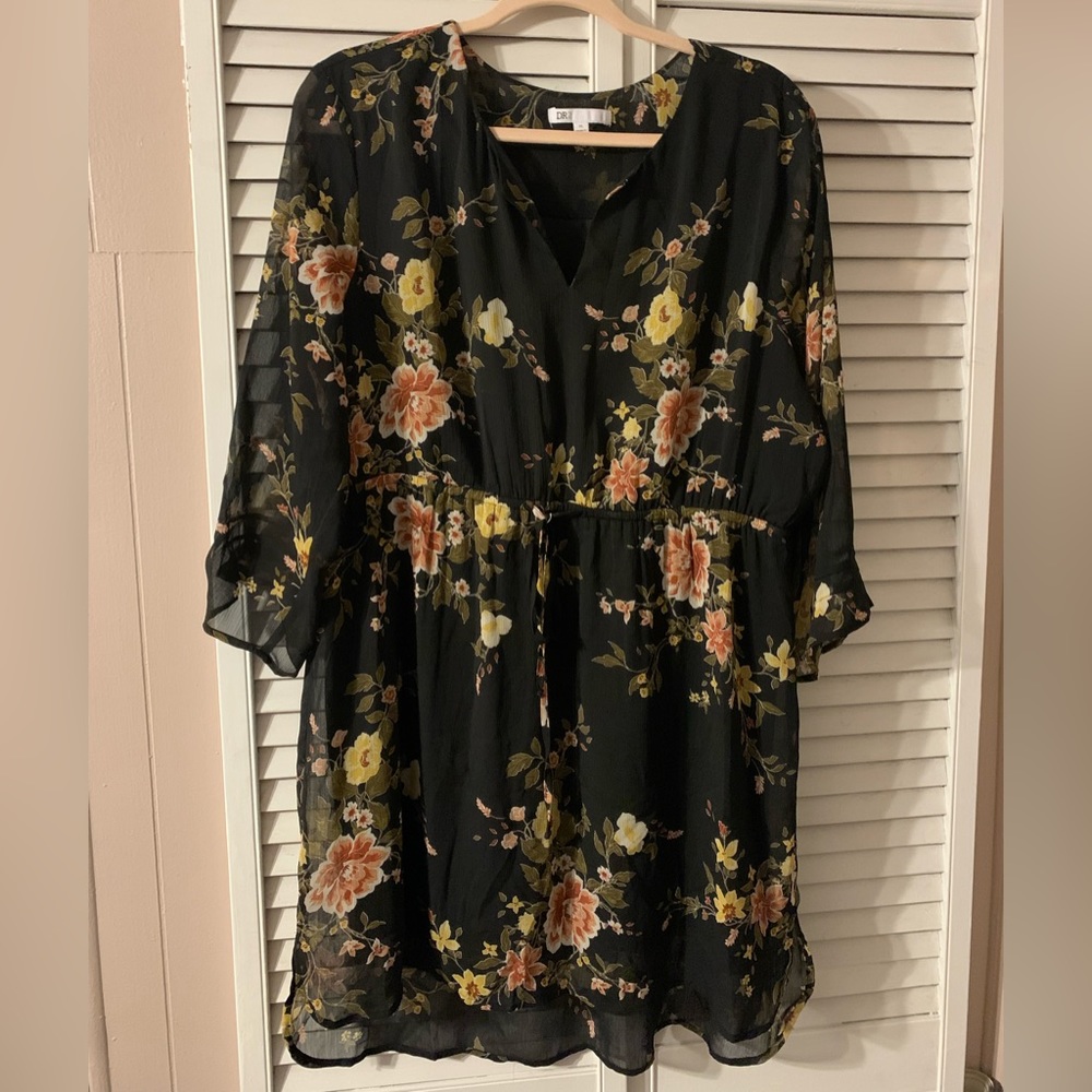DR2 Floral V-neck Mini Dress